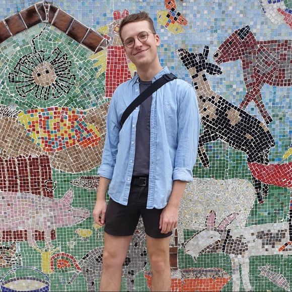 Meet your Posher, Karlan - Picture 1 of 1